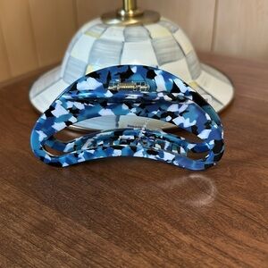 Free People Simply Living Navy/Marin “Blue Camo” Hair Claw Clip NWT